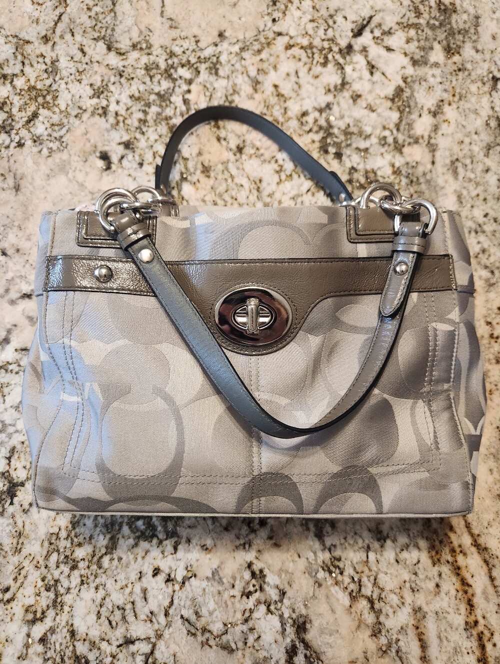 Coach F17140 Penelope Optic Carryall Handbag EUC Gray Fabric Patent Leather Trim